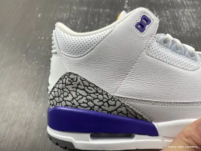 Rep Husky Kobe Bryant Jordan Retro PE 869802-907 3 0403